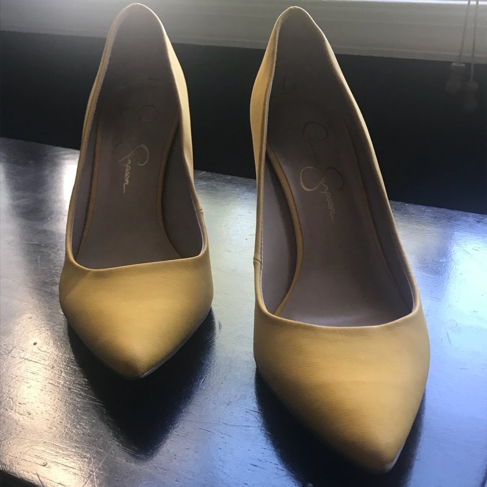Jessica Simpson heels